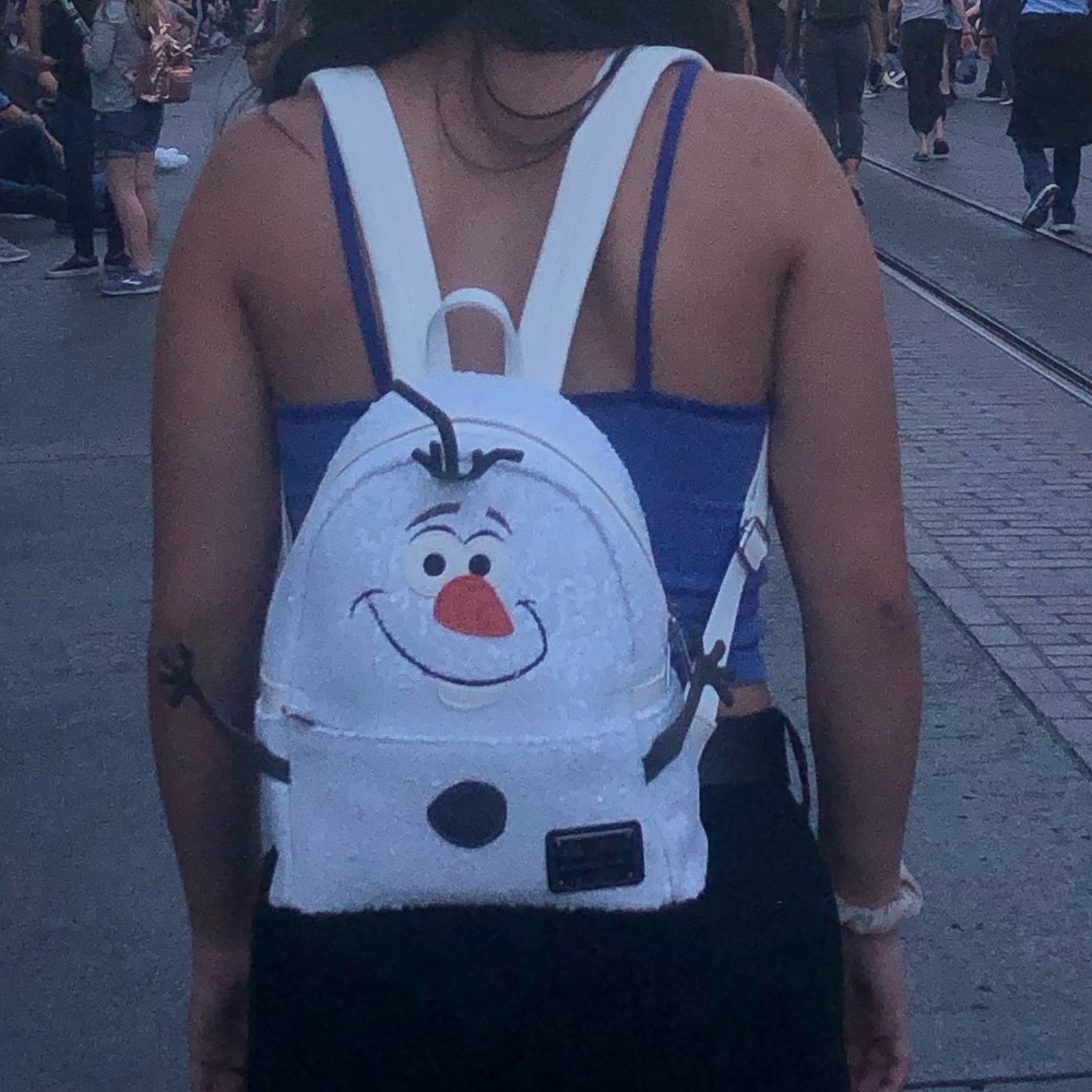 Loungefly Olaf backpack